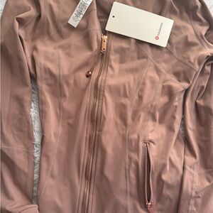 lululemon athletica Women's Utility Jacket - Mauve